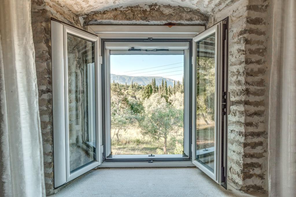 Ktima Loumoumba, Private Villa ゴウヴィア エクステリア 写真