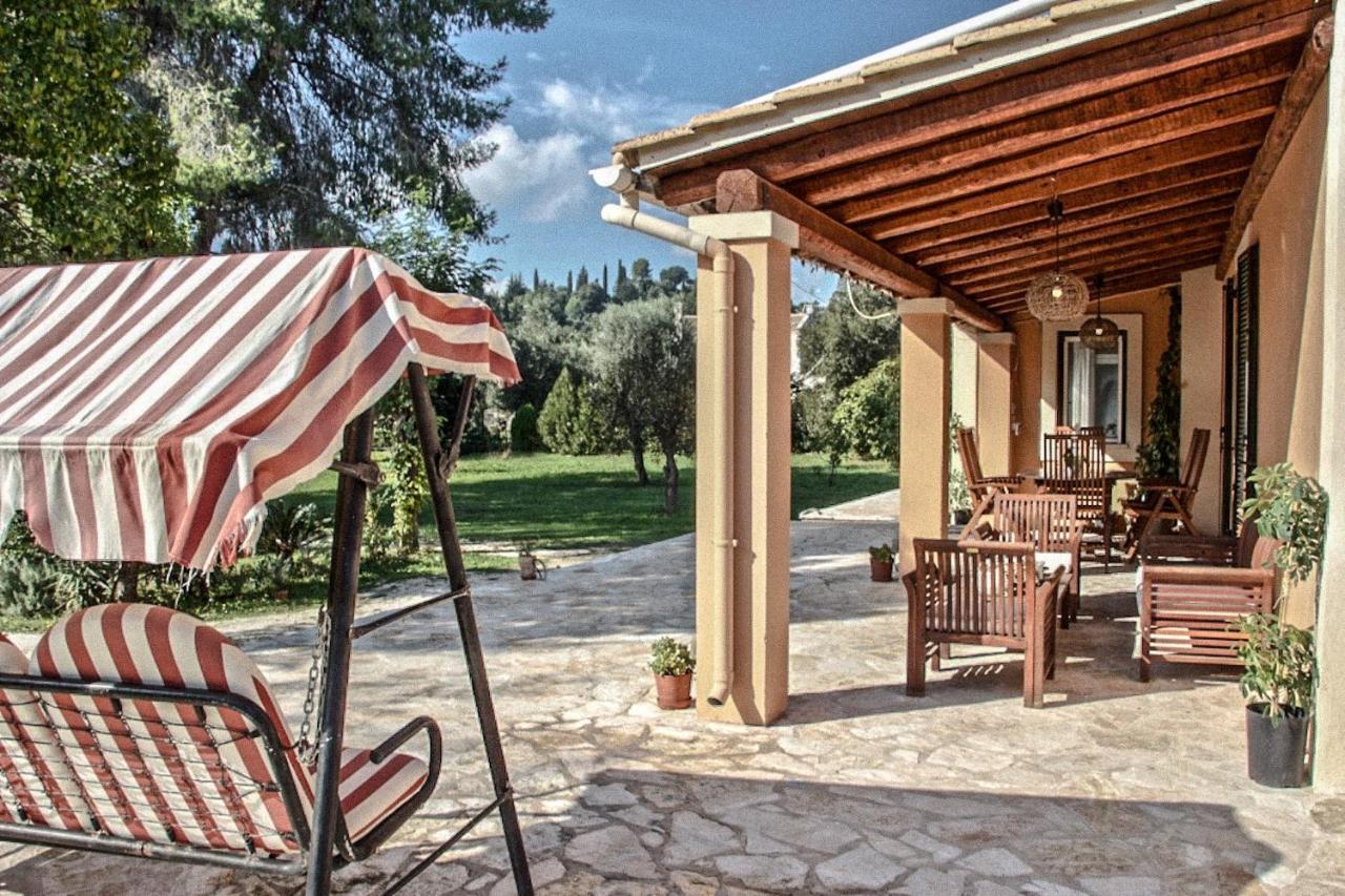 Ktima Loumoumba, Private Villa ゴウヴィア エクステリア 写真